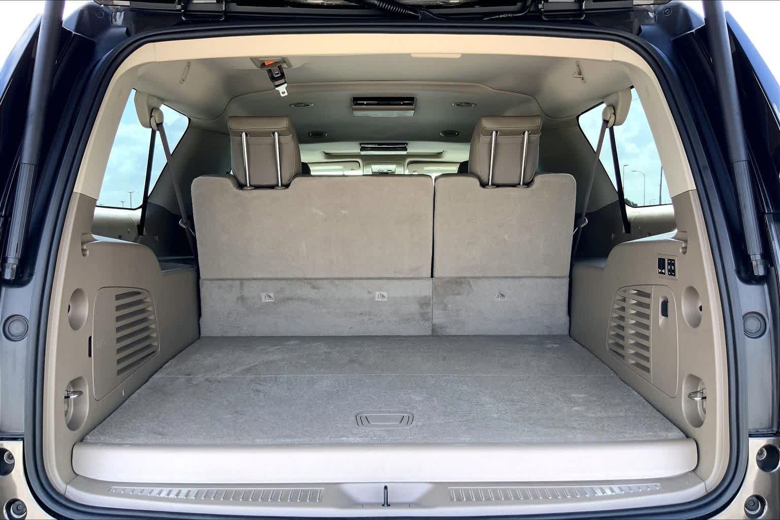 Used 2020 Smokey Quartz Metallic GMC SLT image 34