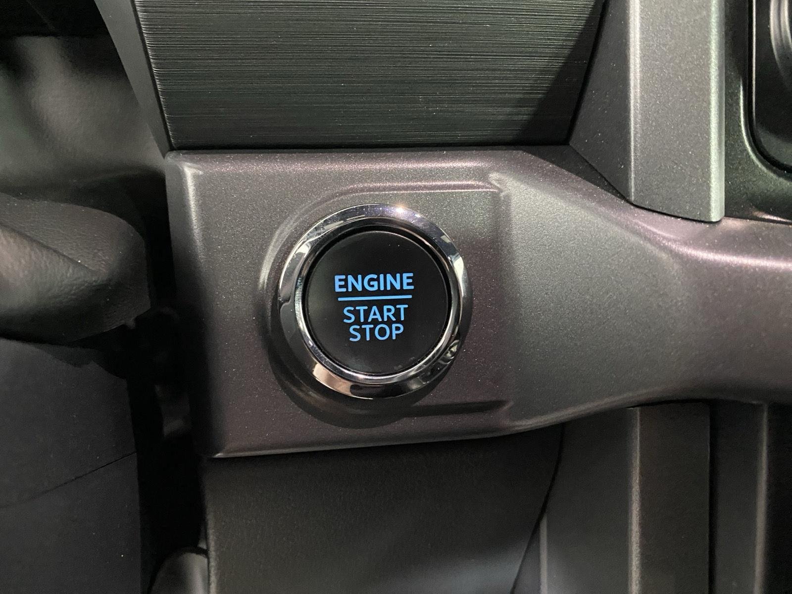 Used 2025 Agate Black Ford XLT image 17
