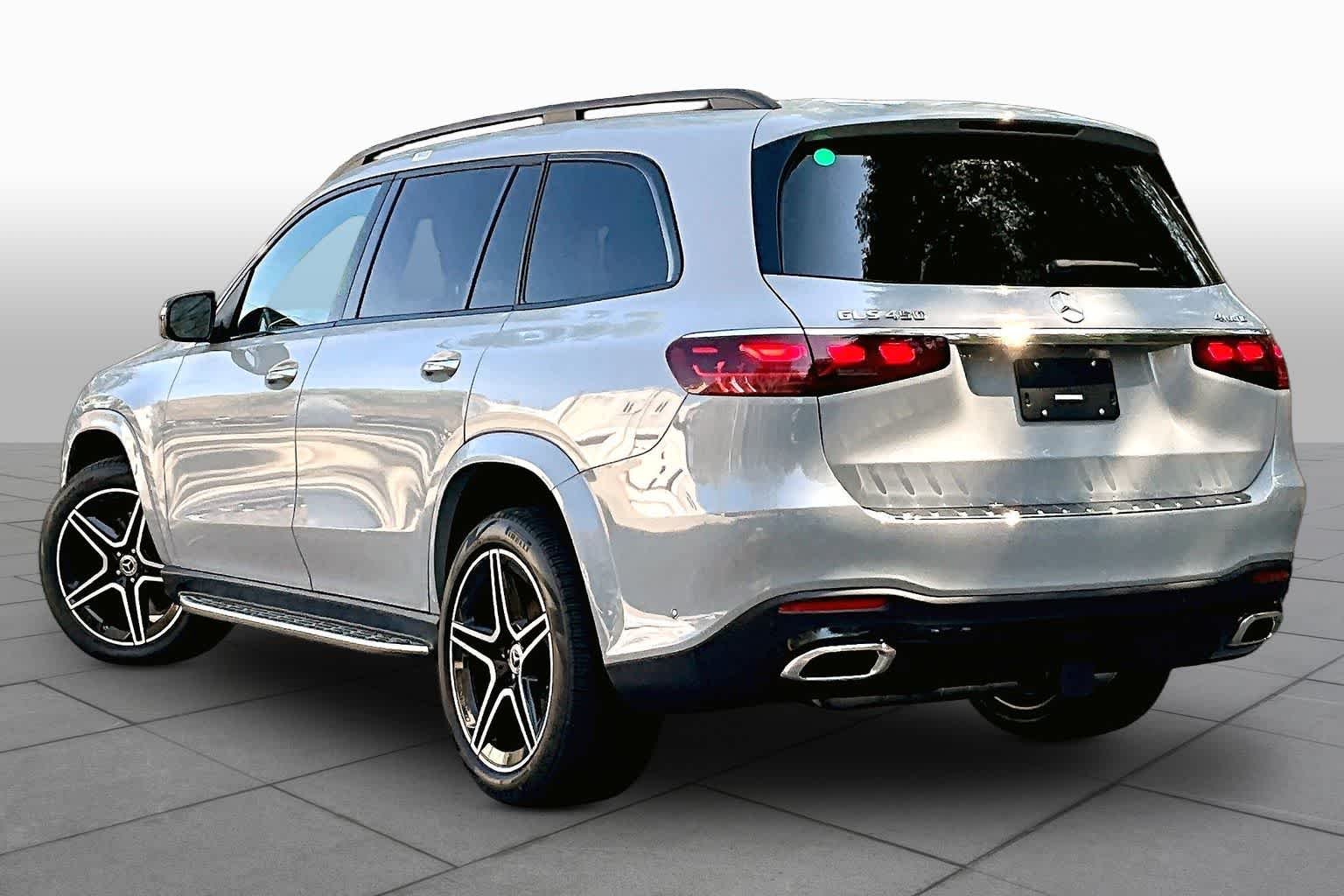 New 2026 MANUFAKTUR Alpine Grey Mercedes-Benz GLS 450 image 4