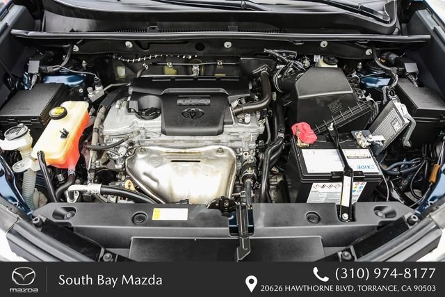 Used 2017 Blue Toyota Platinum image 27