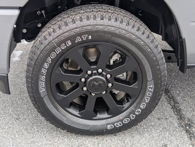 New 2026 Ceramic Gray Clear-Coat Exterior Paint RAM Laramie image 13