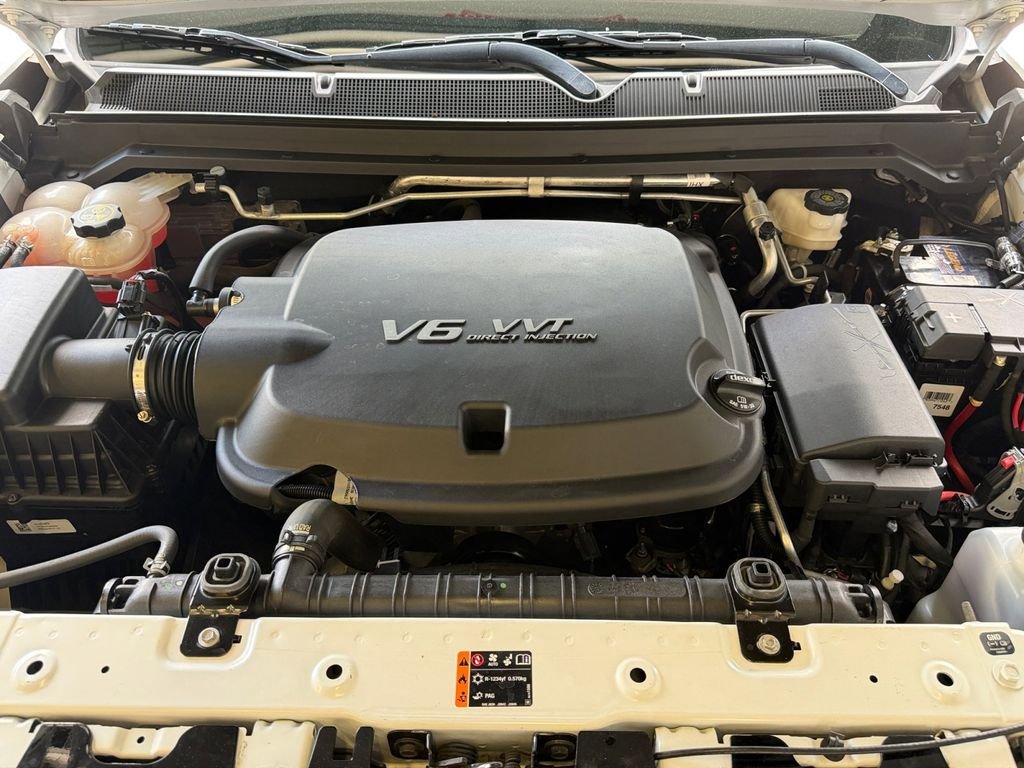 Used 2021 White Chevrolet ZR2 image 13