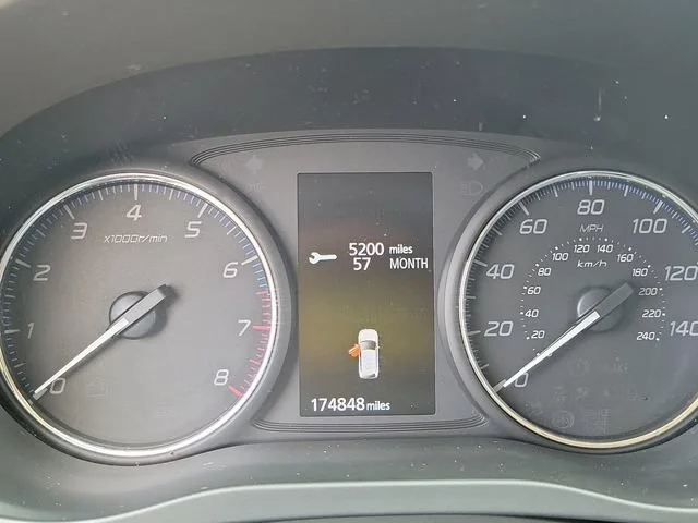 Used 2019 Brown Mitsubishi SE image 23