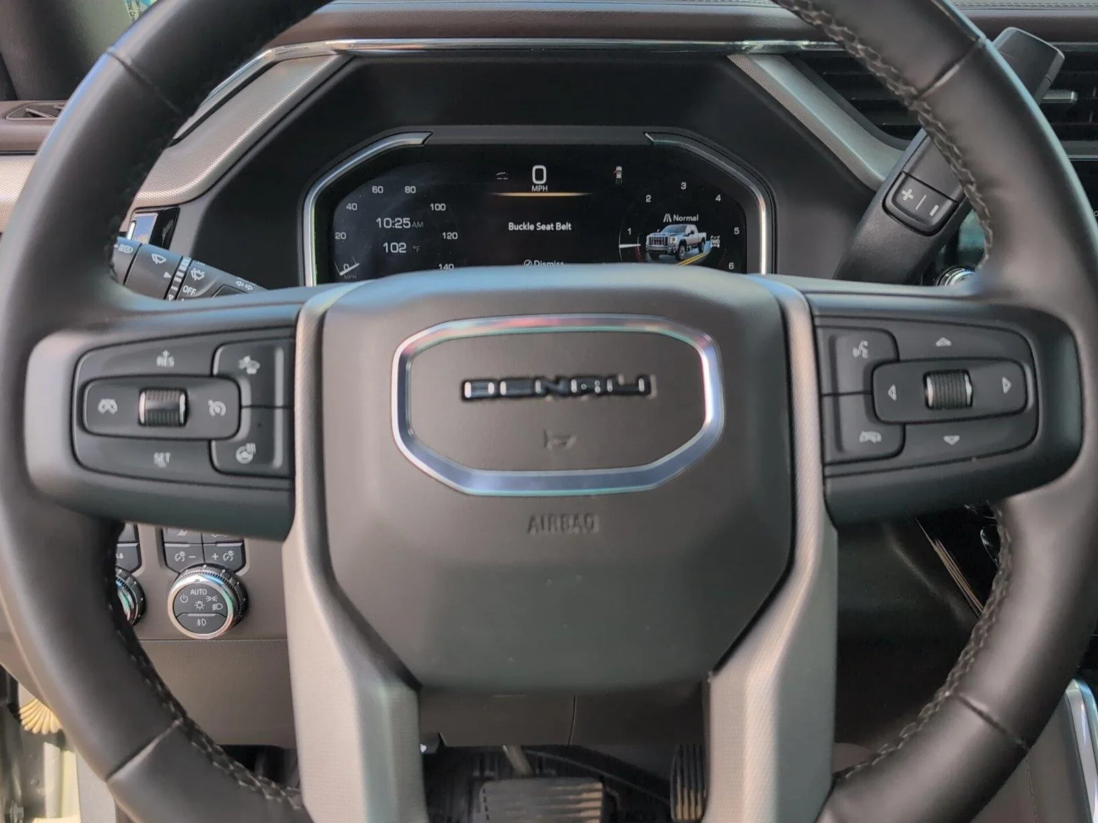 Used 2025 Sterling Metallic GMC Denali image 25