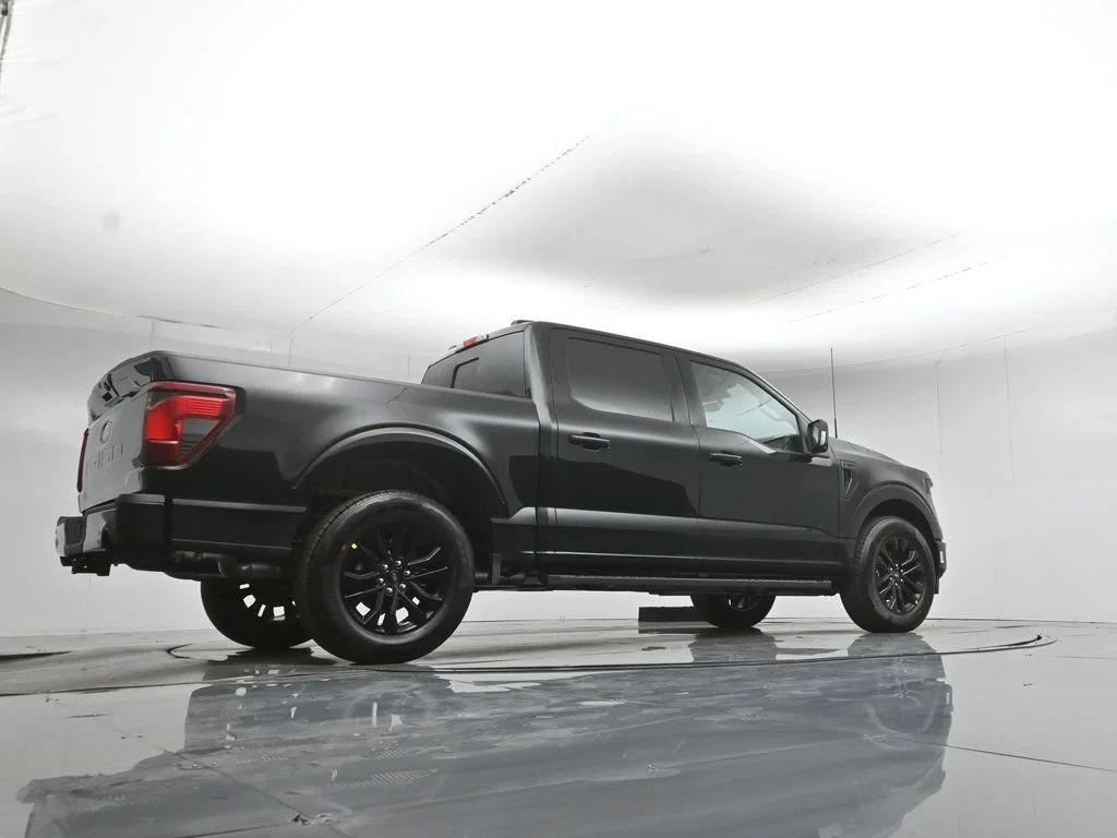New 2026 Agate Black Metallic Ford XLT image 50