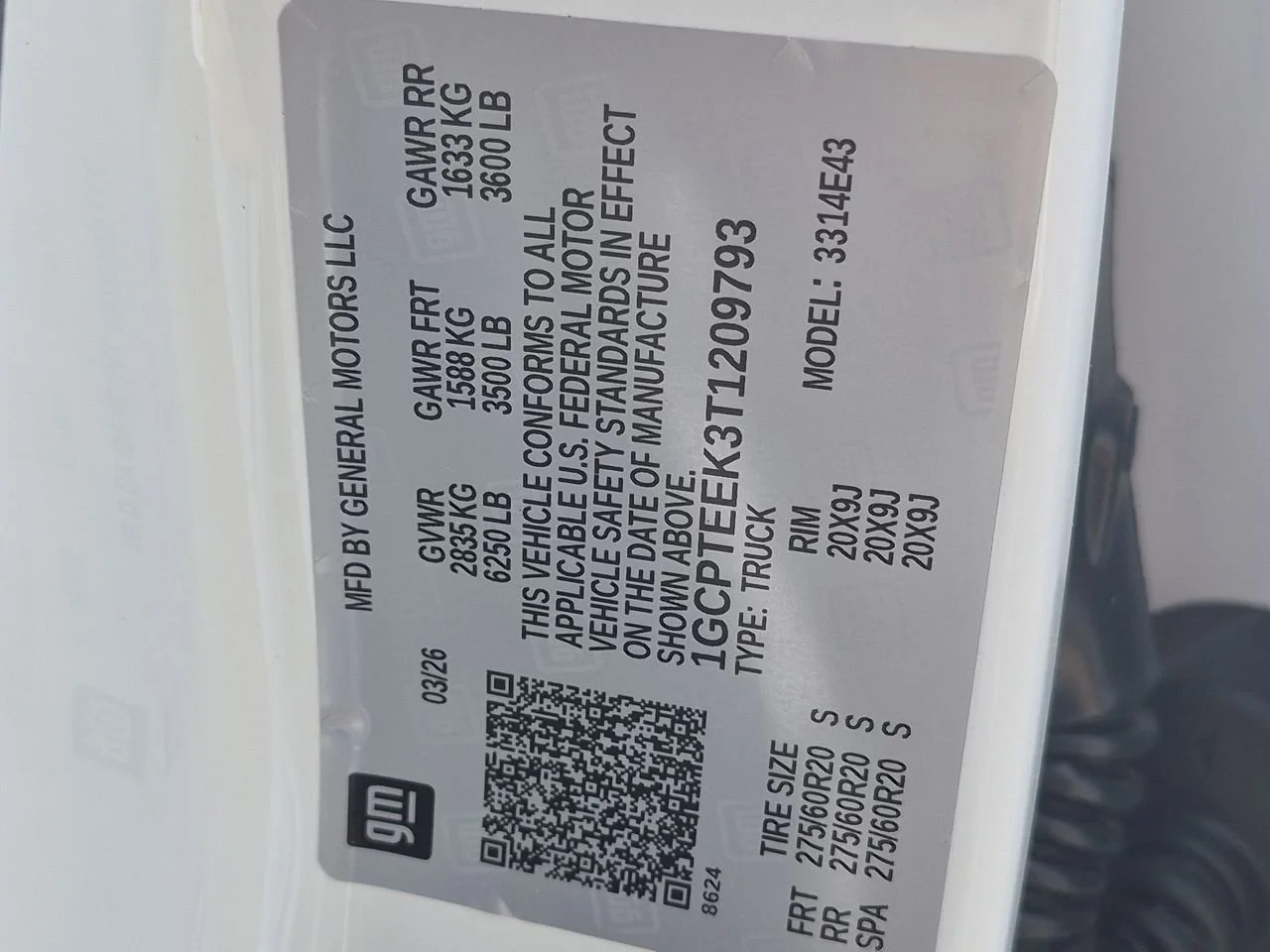 New 2026 Summit White Chevrolet Trail Boss image 33