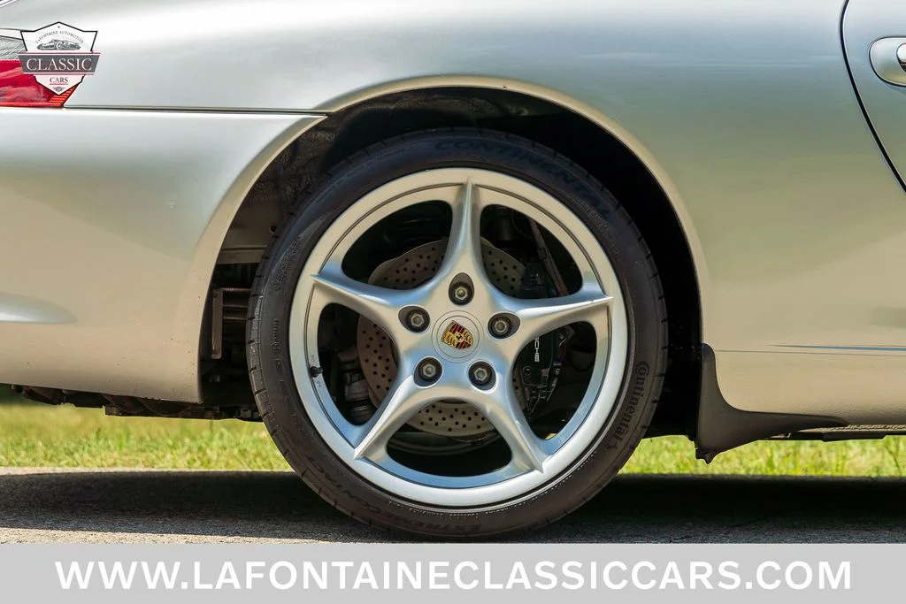 Used 2002 Silver Porsche Carrera image 29