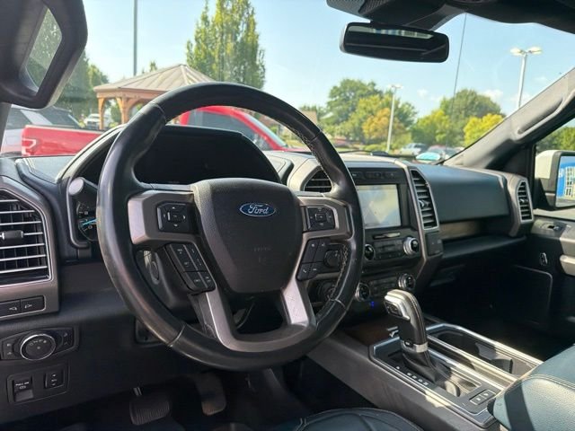 Used 2018 White Platinum Clearcoat Metallic Ford Limited image 22