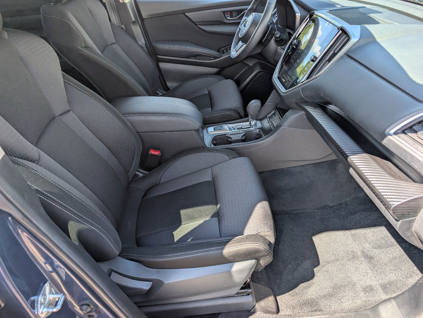 Used 2025 Cosmic Blue Pearl Subaru Premium image 11