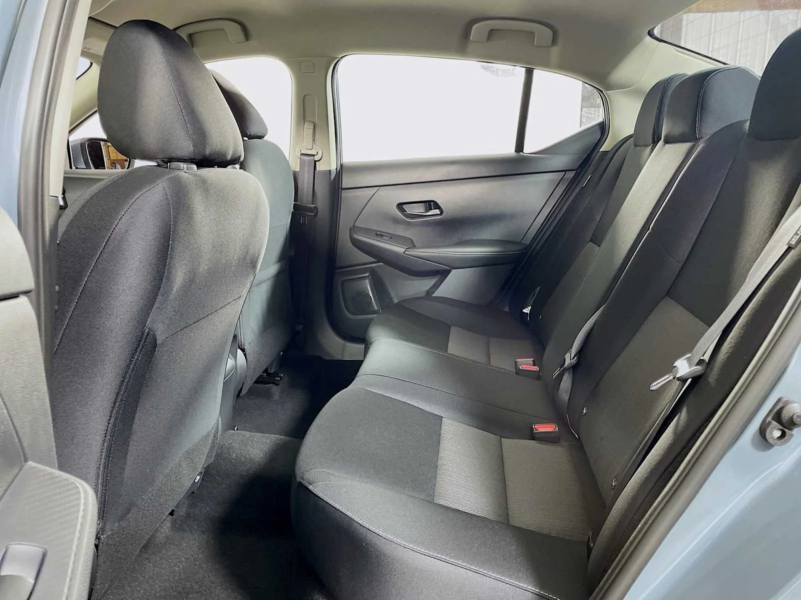 Used 2025 Atlantic Gray Metallic Nissan SV image 5