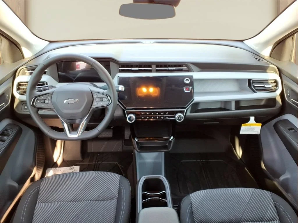 2027 Chevrolet Bolt LT - Photo 24
