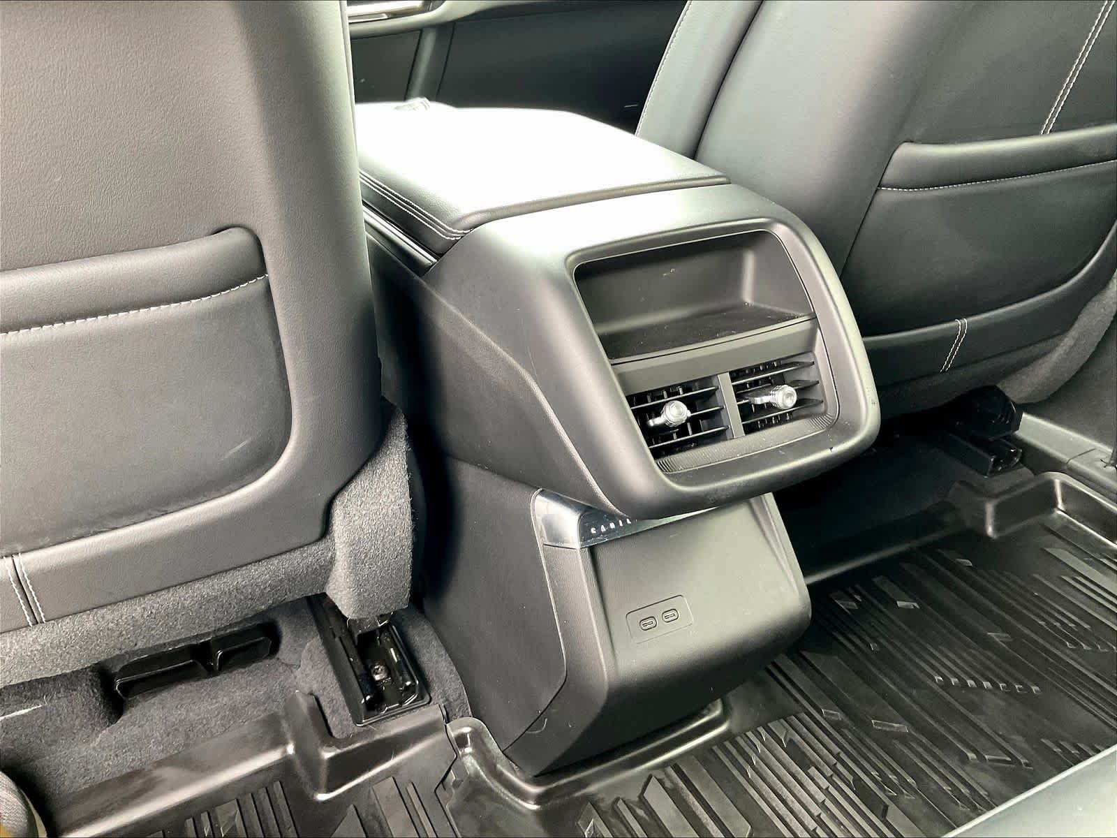 2024 Cadillac LYRIQ Tech - Photo 12