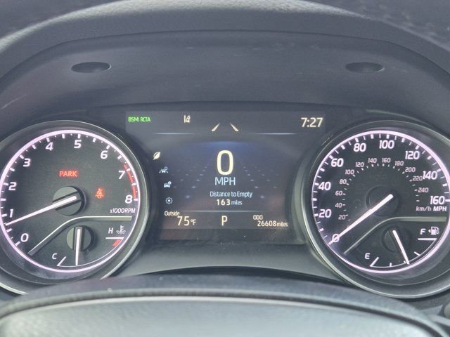 Used 2021 White Toyota SE image 15