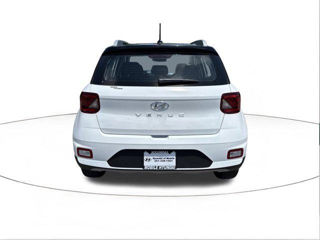 New 2026 Lunar White w/Black Roof Hyundai SEL w/Two-Tone Roof image 4