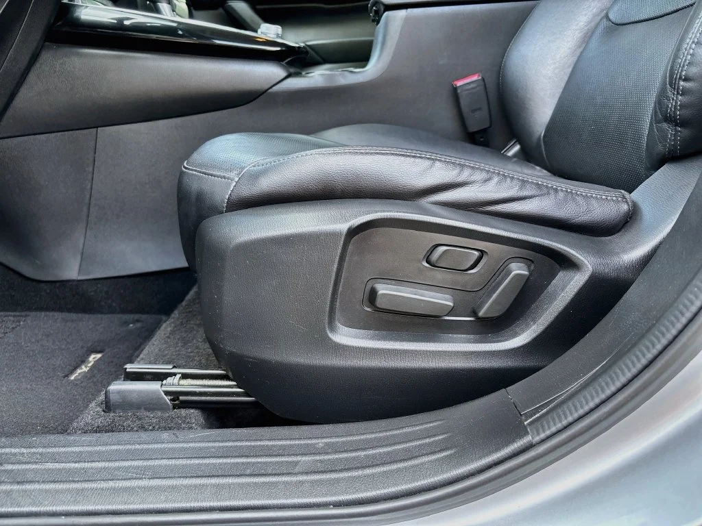 Used 2021 Sonic Silver Metallic Mazda Touring image 20