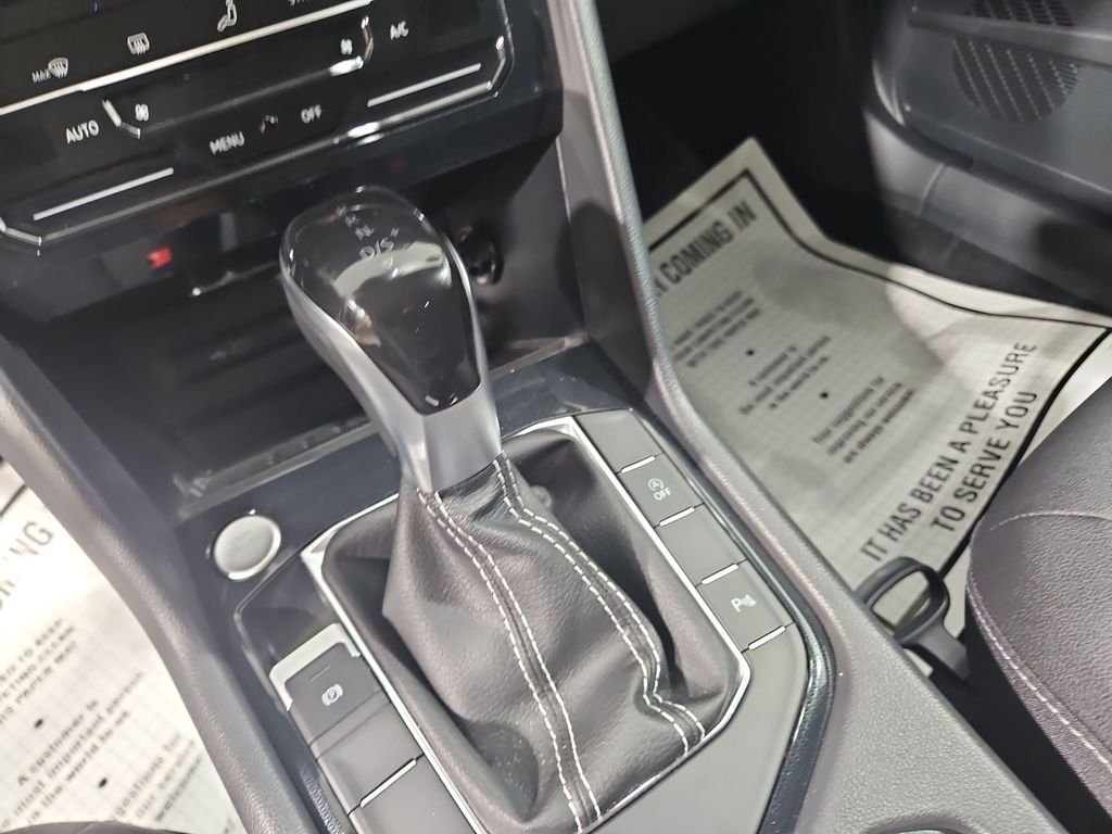 2026 Volkswagen Taos SE Black - Photo 22