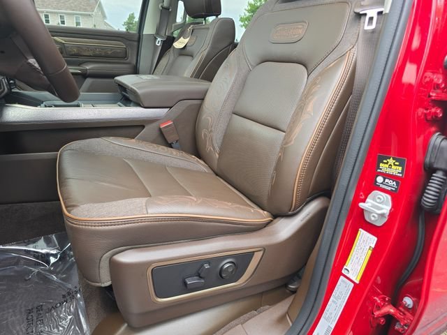 New 2026 Molten Red Pearl-Coat Exterior Paint RAM Limited image 6