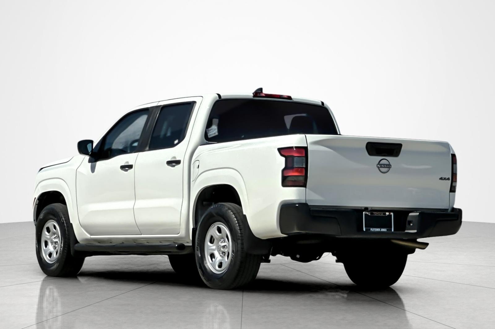 Used 2024 Glacier White Nissan S image 3