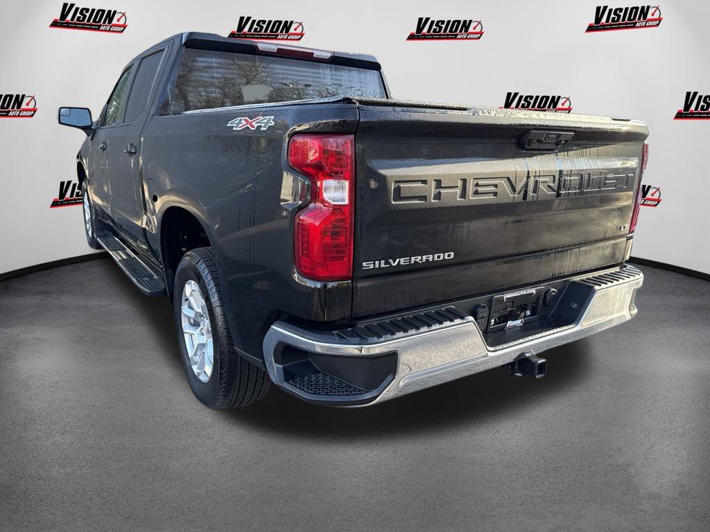 Used 2025 Black Chevrolet LT image 7