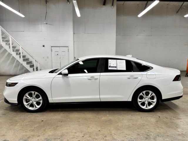 Used 2024  Honda LX image 4