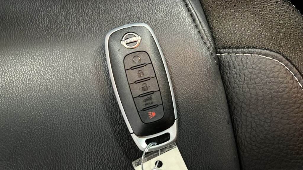 Used 2025 Gun Metallic Nissan SL image 21