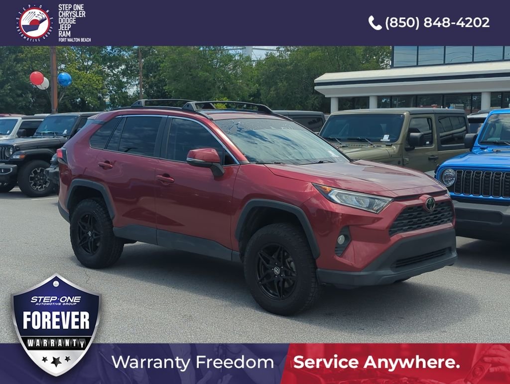 Used 2019 Red Toyota XLE image 8