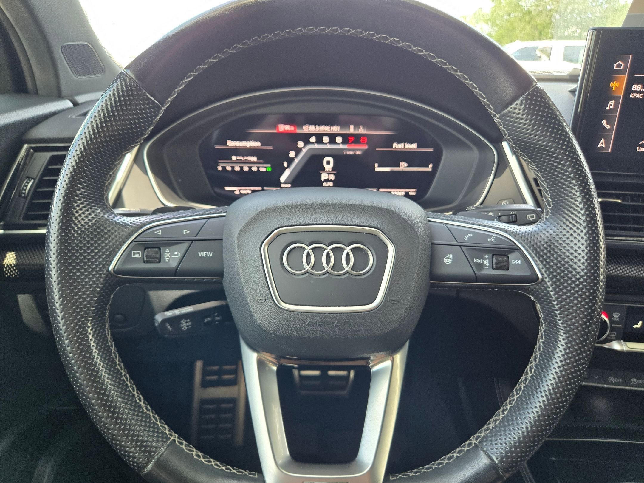 2022 Audi SQ5 Premium Plus - Photo 11