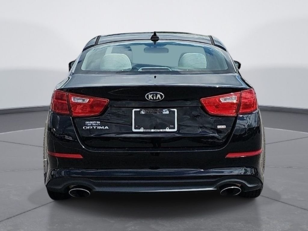 Used 2015 Black Kia LX image 4