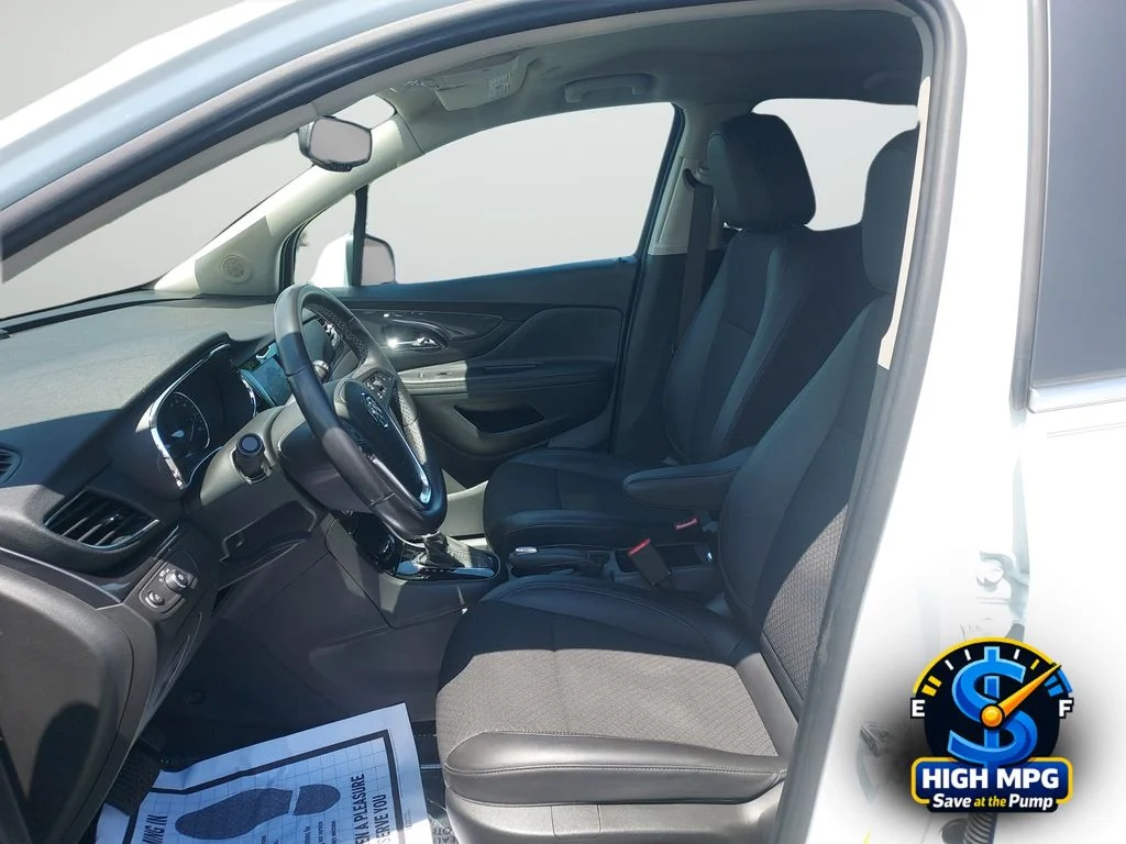 Used 2022 White Buick Preferred image 27