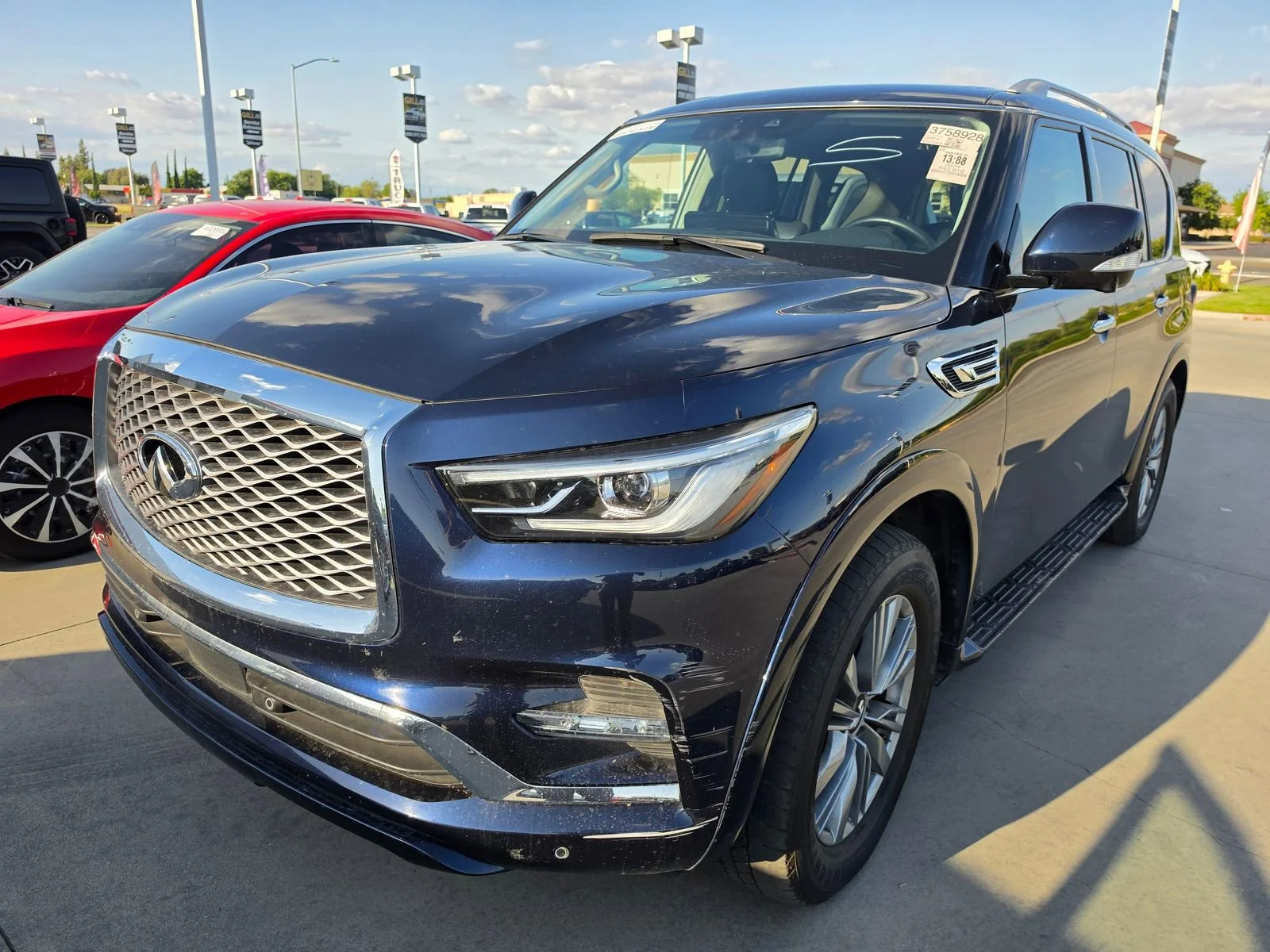 2024 INFINITI QX80 Luxe 4WD's photo