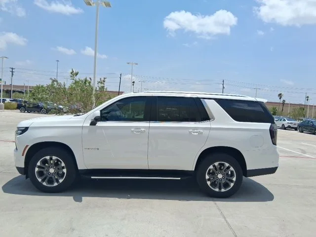Used 2025 White Chevrolet LT image 3