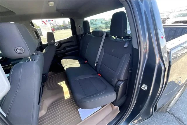 Used 2021 Gray Chevrolet LT image 28