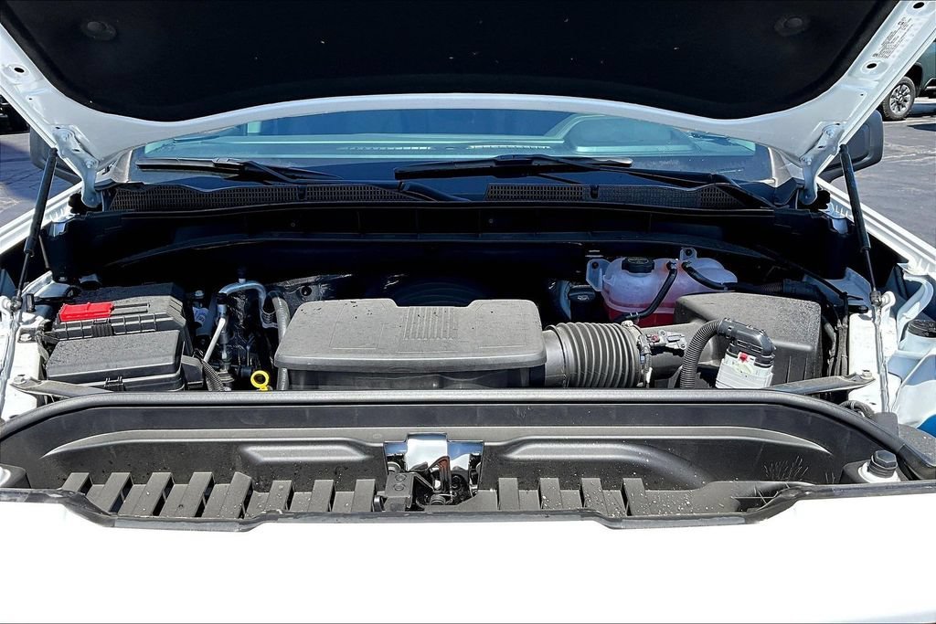 New 2026 Summit White GMC Elevation image 12