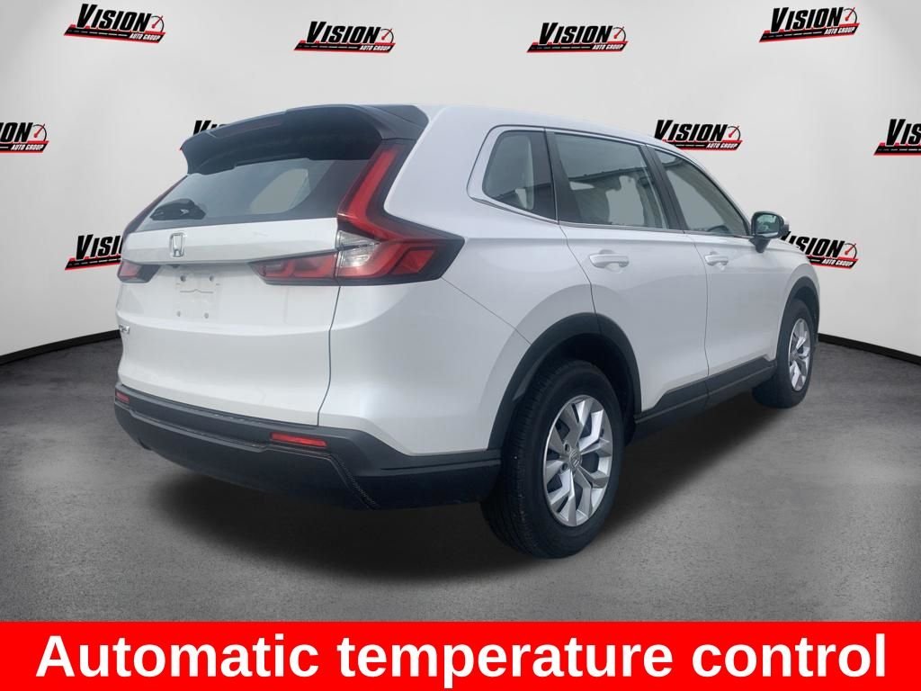 Used 2023 White Honda LX image 5