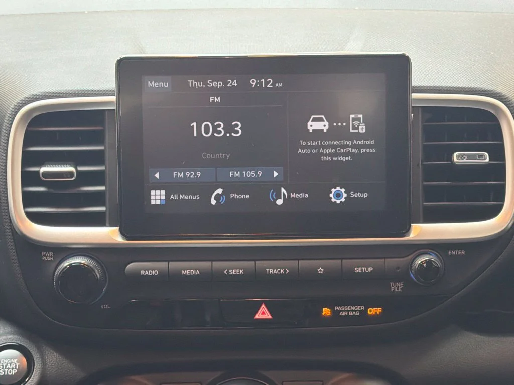 Used 2026 Ecotronic Gray Hyundai SEL image 17