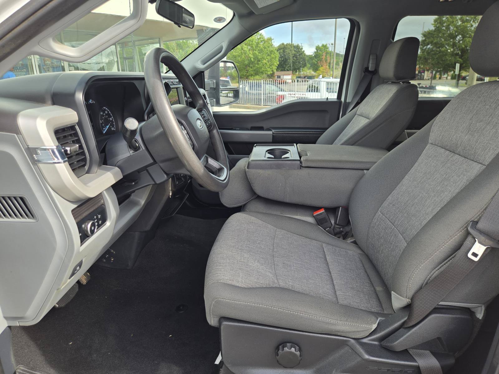 Used 2024 Oxford White Clearcoat Ford XL image 24