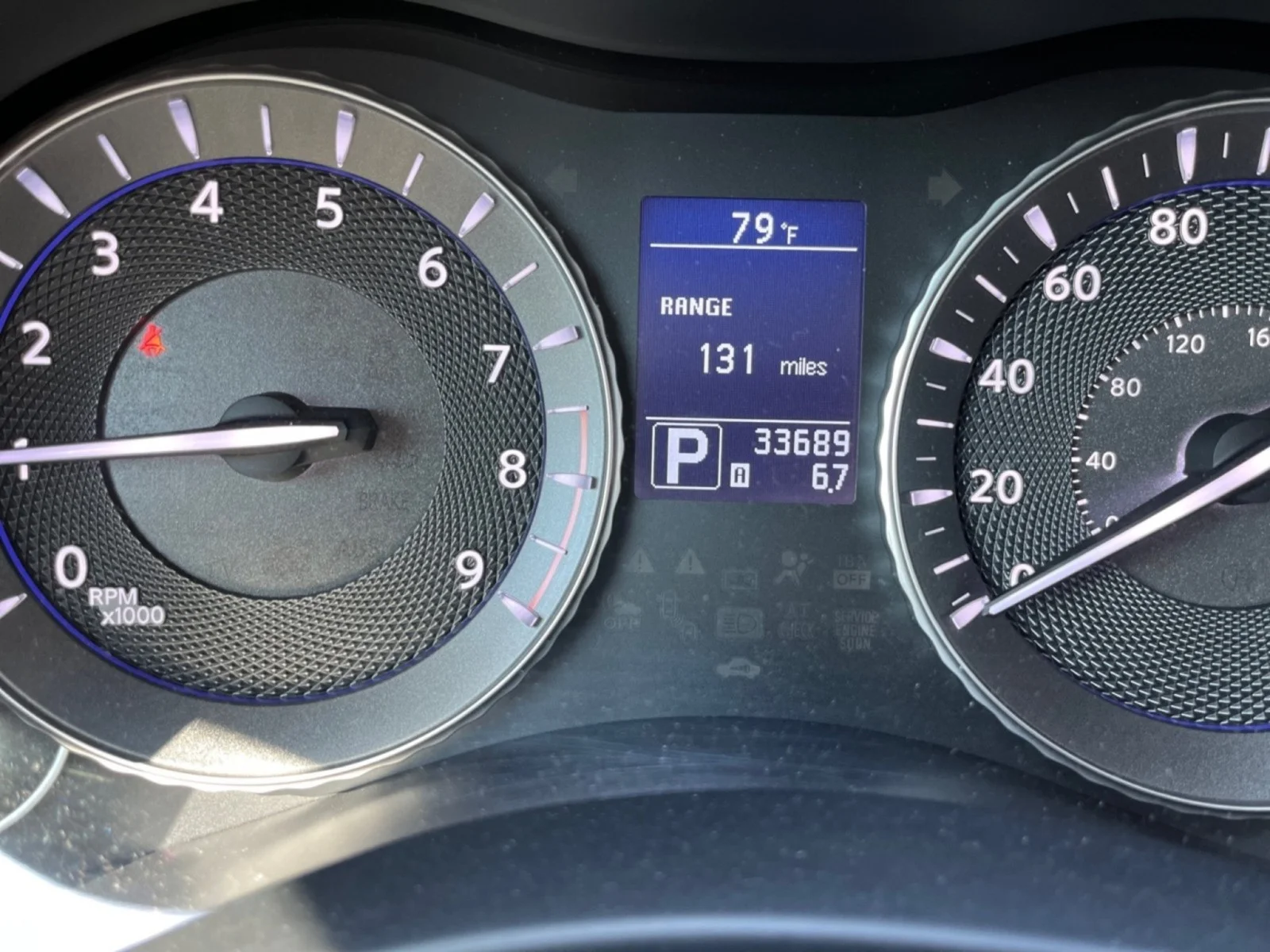 Used 2012 Moonlight White INFINITI  image 11