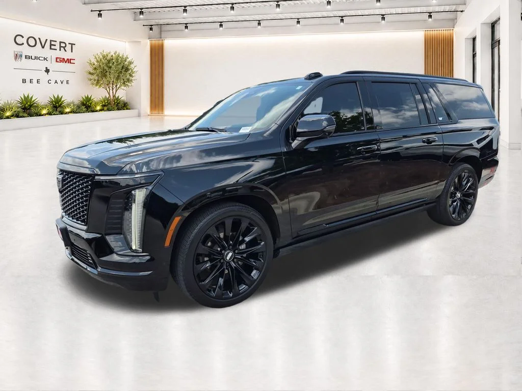 Used 2025 Black Cadillac Sport Platinum image 4
