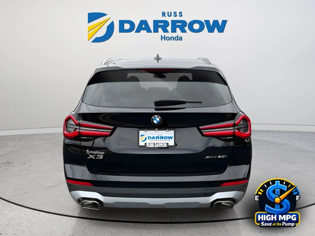 Used 2023 Black BMW xDrive30i image 4