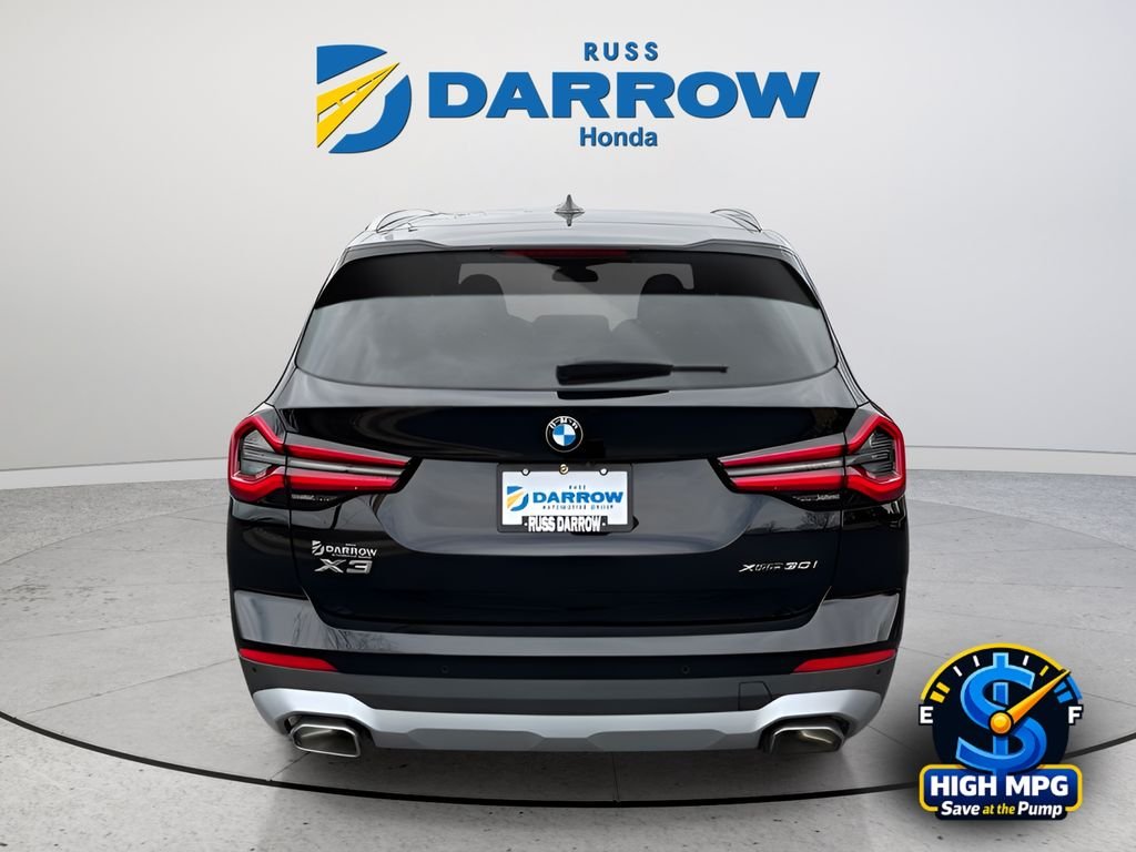 Used 2023 Black BMW xDrive30i image 4