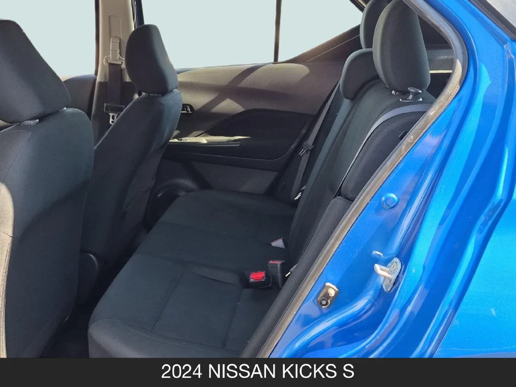 Used 2024 Blue Nissan S image 16