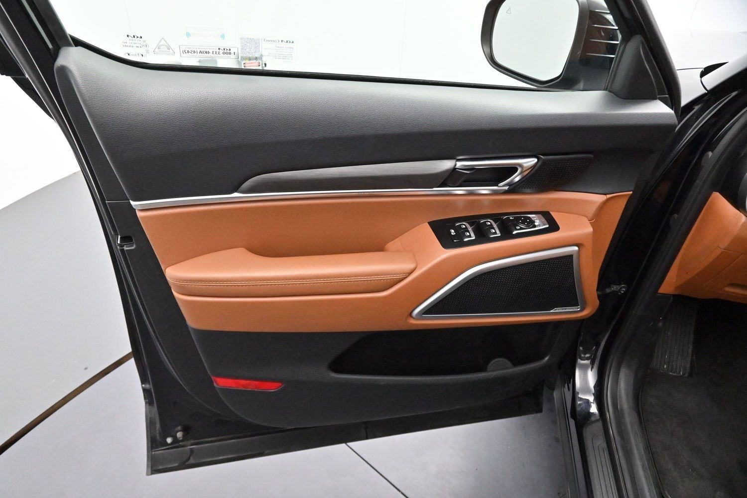 Used 2023 Ebony Black Kia EX X-Line image 9