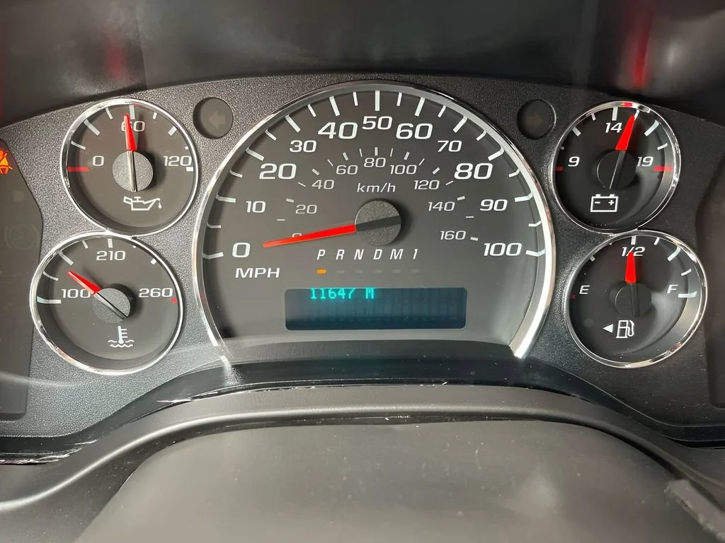 Used 2023 Summit White GMC Work Van image 21