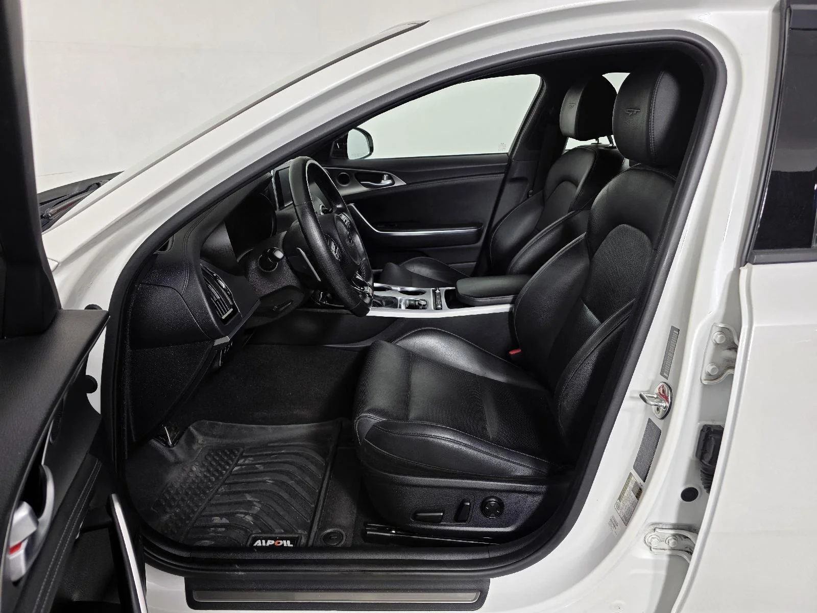 Used 2019 Snow White Pearl Kia GT image 12
