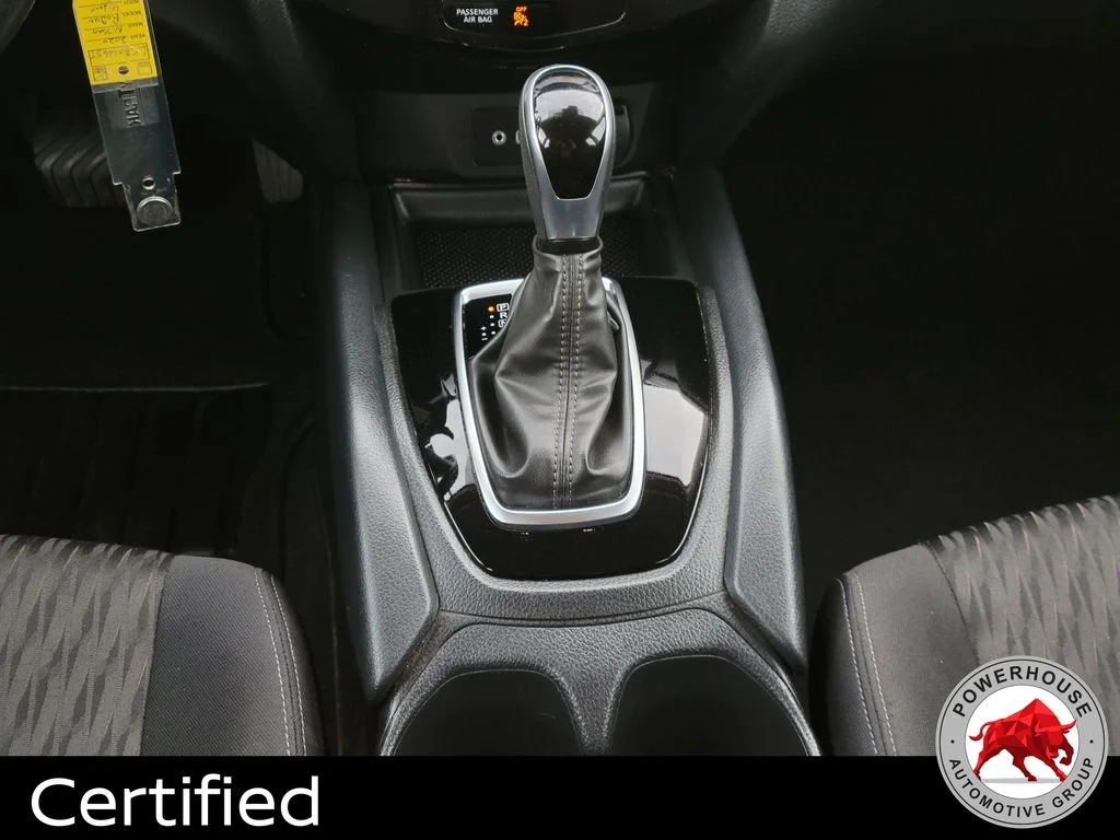 Used 2020 Blue Nissan S image 21