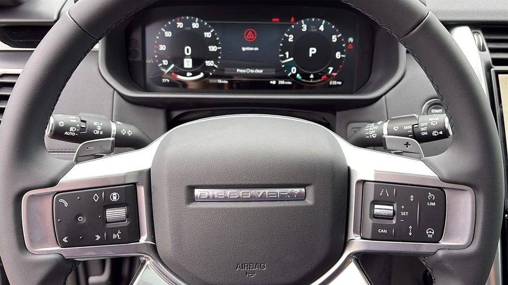 New 2026 Eiger Grey LAND ROVER S image 12