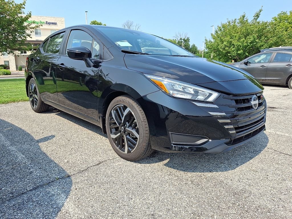 Used 2025 Black Nissan 1.6 SR image 1