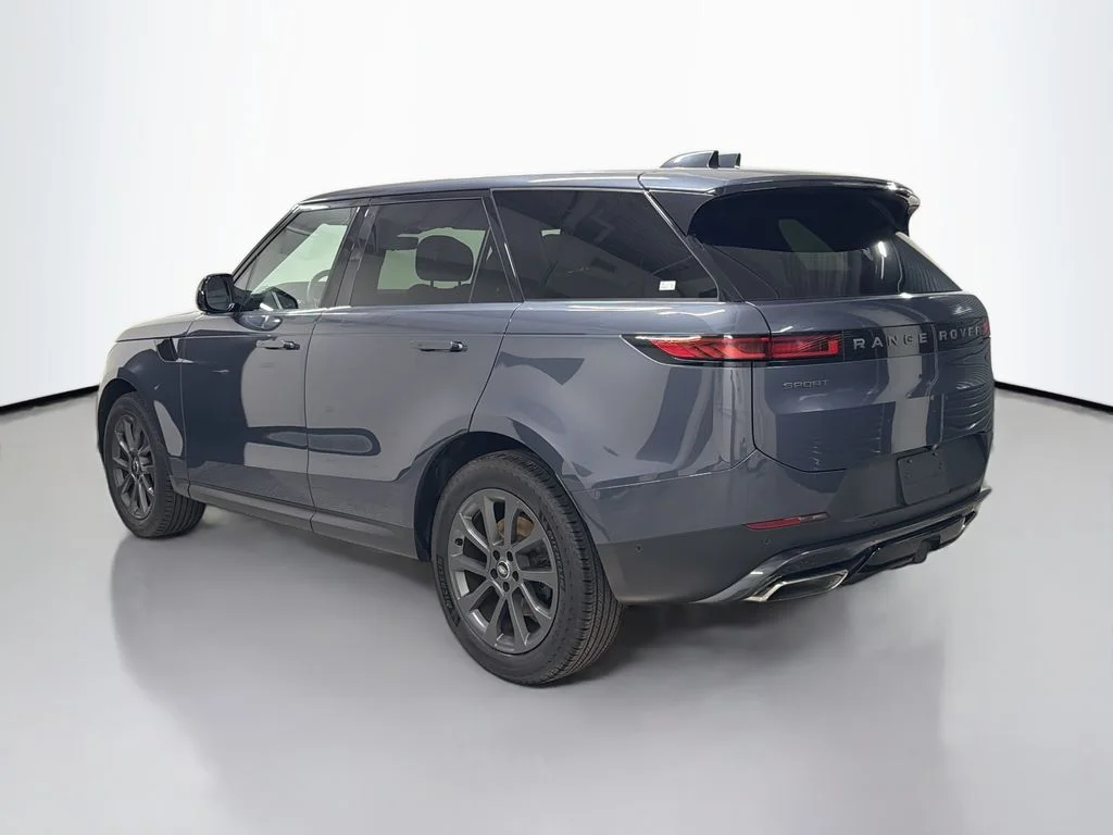 Used 2024 Blue Land Rover SE image 3