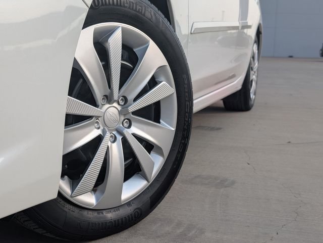 Used 2020 White Subaru Base image 2