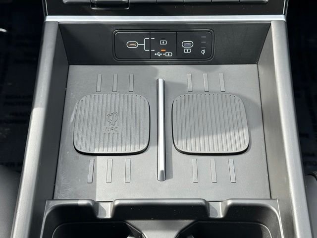Used 2024 Silver Hyundai SEL image 31